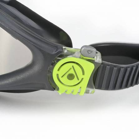 Aqua Sphere Kayenne mirror